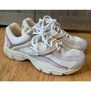 Reebok Premier Trinity Sneaker M7/W8.5